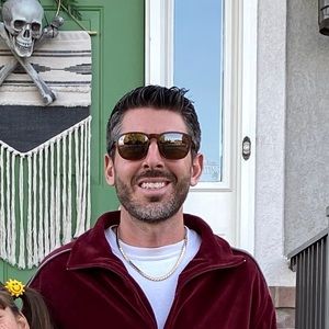 Meet your Posher, Mike